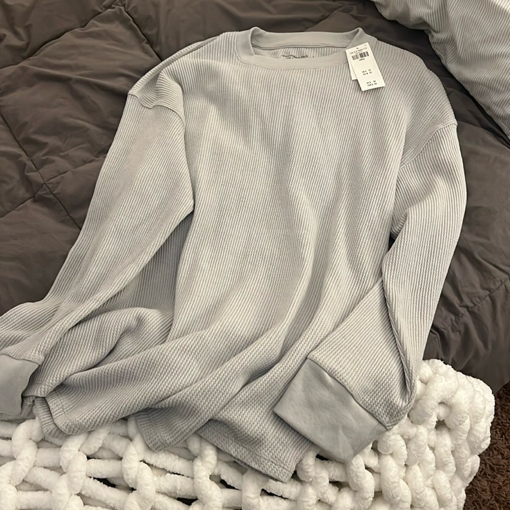 Abercrombie gray thermal NWT